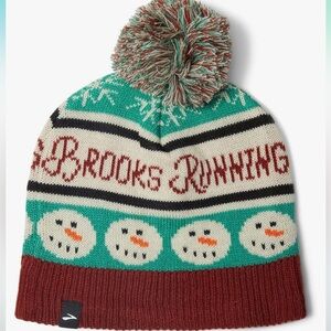 Brooks Running Beanie Merry Pom Snowman Hat NWT